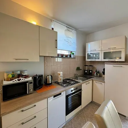 Ema Apartment