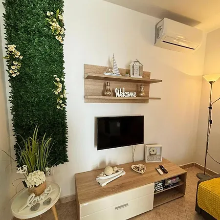 Ema Apartment *