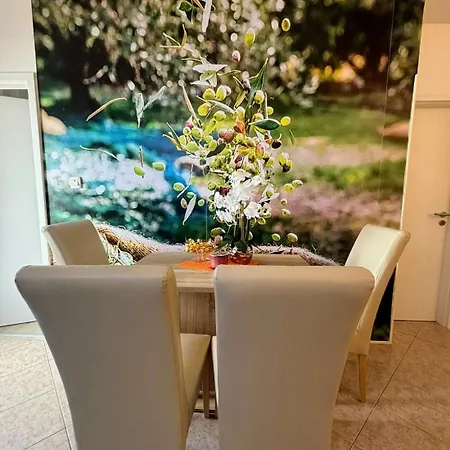 Apartment Ema *